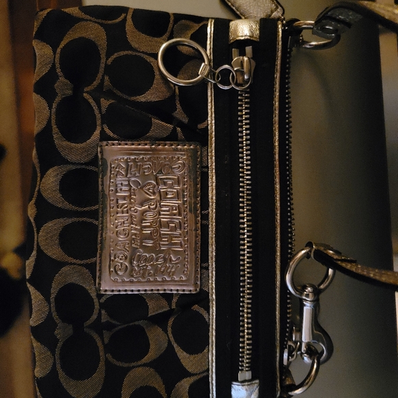 Coach Handbag - Picture 3 of 5